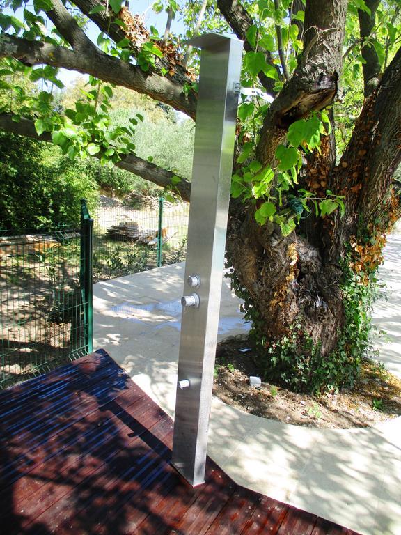 Le Mas Des Lilas Uzès Екстериор снимка
