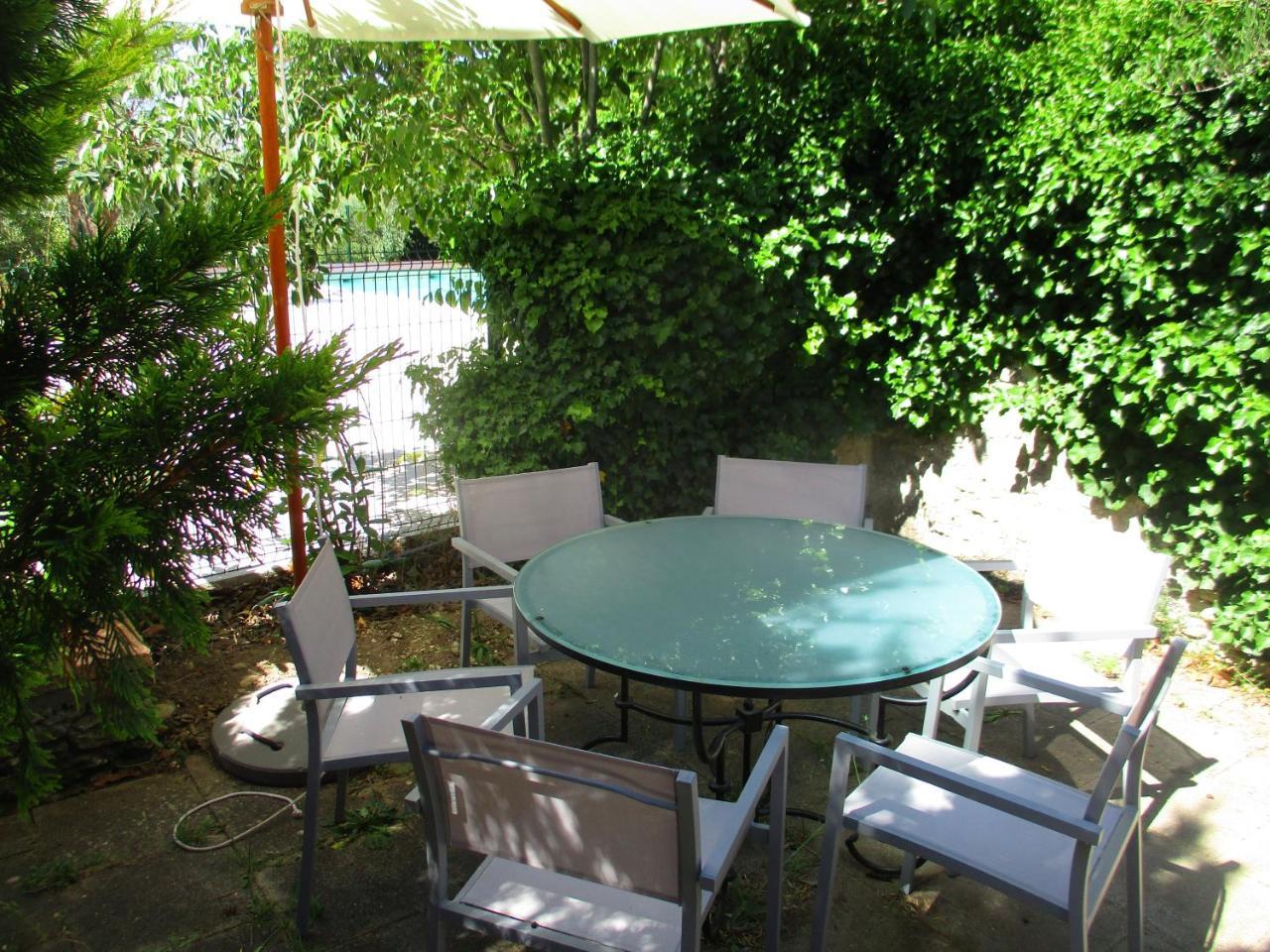 Le Mas Des Lilas Uzès Екстериор снимка