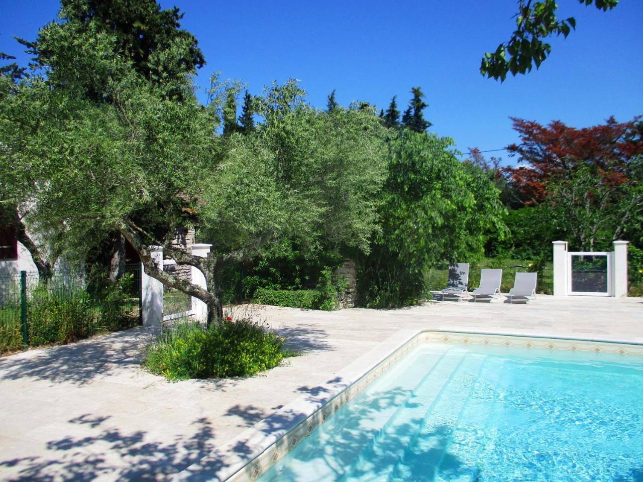 Le Mas Des Lilas Uzès Екстериор снимка